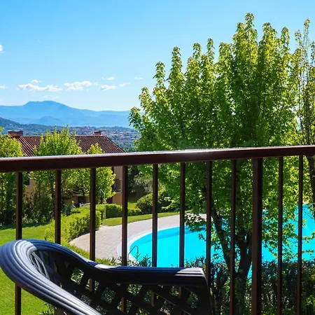Garda Country Club By Whale Homes Domek alpejski Polpenazze del Garda